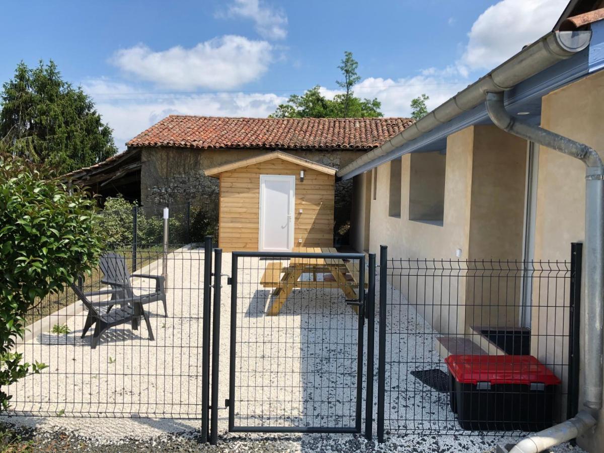 La Petite Ferme De Pouillon - Parc Animalier - Aire De Loisirs Bed and Breakfast Εξωτερικό φωτογραφία