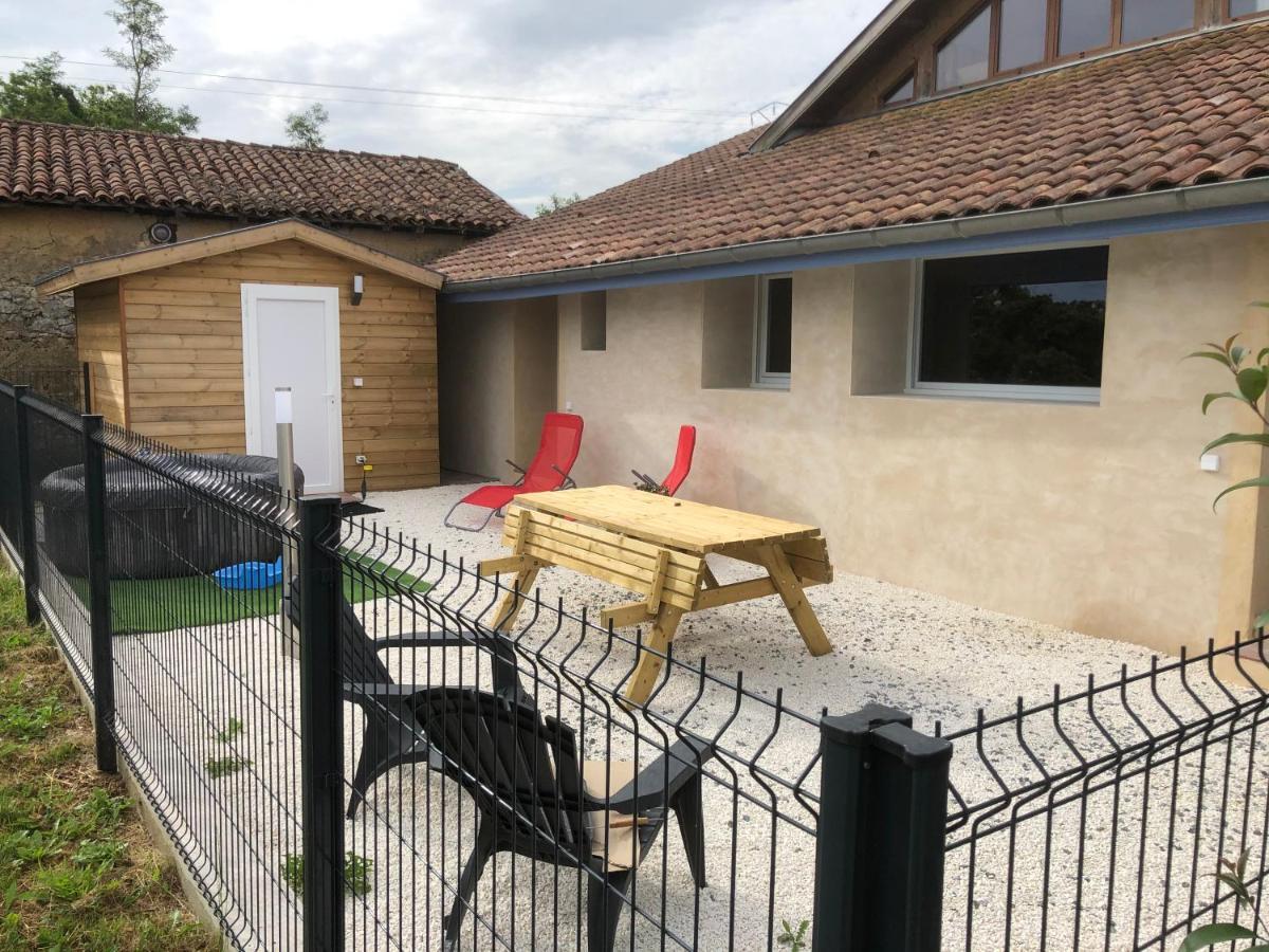 La Petite Ferme De Pouillon - Parc Animalier - Aire De Loisirs Bed and Breakfast Εξωτερικό φωτογραφία